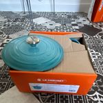 Le Creuset Signature Round Cast Iron Casserole 26cm 5.3L Blue w/ Lid