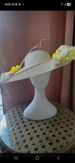 large hatinator cream ivory lemon yellow  upturn fascinator 