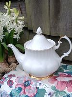 Vintage Royal Albert Val D'or  Large Teapot 