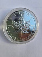 Stunning uncirculated 1994 Canadian Silver Maple Leaf 1 oz coin