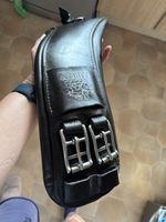 Fairfax 28 Inch black Anatomical Leather Event Girth Good Condition