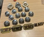 Rare HM Prison Service cap & shoulder badge Q Elizabeth II + crown buttons x 12 