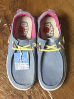 Hey Dudes Wendy Crochet Flowers Youth Size 6