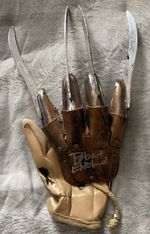 Robert Englund signed glove official replica - autographed - Freddy Krueger