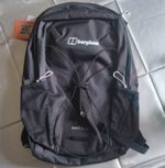 Berghaus ELECT U25 25L Hiking Daypack Black Zip, Adjustable Straps Pockets