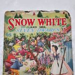 Disney Snow White and the Seven Dwarfs Story Book (Contemporary)