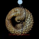 2 Inch Hand Carving Green Sandalwood Pangolin Statue Netsuske Decoration Gift
