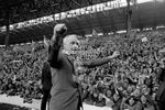 1973 BILL SHANKLY LAST GAME KOP PHOTO PRINT TEAM SQUAD ANFIELD LIVERPOOL FC
