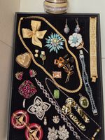 Vintage Bling Costume Jewelry Lot Signed And Unsigned Pieces