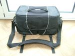 TAMRAC PROFESSIONAL LARGE BLACK CAMERA EQUIPMENT STORAGE SHOULDER BAG - VGC