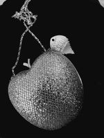 SNOW WHITE AND THE HUNTSMAN Very Rare Apple Clutch BAG  ITEM REDUCED  