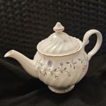 teapot summer chintz Johnson Brother  1.75 Pint Capacity
