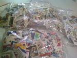 1 Kilo GB used mix stamps ( 10,000 stamps) off paper
