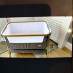 Tutti Grey Bassinet with Mattress and Wooden Legs, Neutral Theme