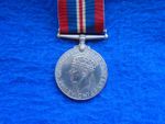 ORIGINAL WWII 1939-45 WAR MEDAL FULL SIZE WITH RIBBON