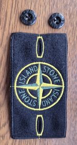  Stone Island Badge With Buttons 