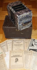 Concertina Concertina Meinel Klingenthal Universal WORKING + Sheet Music