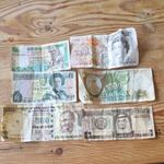 Mixed World Banknotes Lot (6) Jersey £1 UK £10 India 500 Russia 1000 Saudi 1