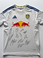 Signed LEEDS UNITED 25/26 Shirt by 12 -PROOF/COA- Stach Piroe Rodon Ampadu