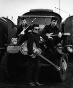 John Lennon Unsigned 10" x 8" Photo - The Beatles *19