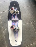 Slingshot Contrast 142 Wakeboard Black/White/Purple Flame (without  Bindings)