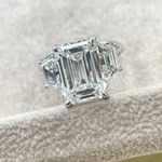 950 Platinum Engagement Ring 6.80 Ct Emerald Lab Grown Diamond IGI