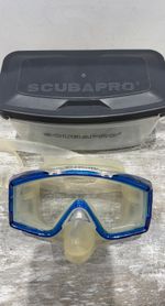 Scubapro Crystal VU Scuba / Snorkel Mask Blue 24.821.200 w/ Storage Container