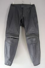 DAINESE BLACK LEATHER BIKER TROUSERS WITH CE ARMOUR WAIST 36 IN/INSIDE LEG 32 IN