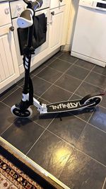  SereneLife Folding Kick Scooter