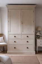 Gloriously Impressive & Imposing Georgian Linen Press Cupboard (349)