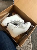 Risport Electra figure skates, size 245 (uk4.5) brand new with sharpened blades