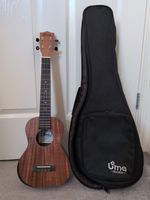 Uma Baby T Ukulele with Gig Bag