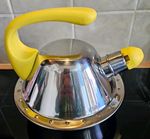 IKEA Vintage UFO shape Stainless Steel Whistling Stove Top Kettle Silver/Yellow 