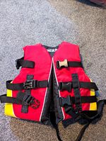 OEX Child US Coast Guard Approved Type III Foam PFD for Waterskiing Red/Yellow