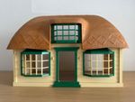 Vintage Sylvanian Families Meadowcroft Cottage, Building Only