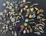 Lot 92 Vintage To Now Brooches Pearl Crystal Floral Animal Jewelry Mix
