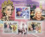 QUEEN ELIZABETH II 1926-2022 GOLD Foil Overprint QEII Stamp Sheet #1 (2022 Togo)