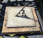 Weathered Metal Garden Sun Dial Wooden Mounted Sundial Antique Vintage