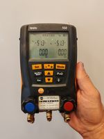 Testo 550 Digital Manifold Gauge With 2 Temperature Probe Clamps and case