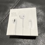 Apple iPhone EarPods Headphones with Lighting Connector