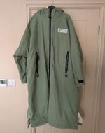 Beachbum Brobe Changing Robe Size XL 20/22 Green