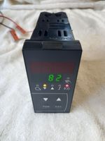 SIEMENS RWF40.000A97  BURNER (TEMPERATURE) CONTROLLER USED IN GOOD WORKING ORDER
