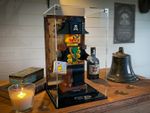 BRIXBOX Display case for LEGO® House Exclusive Pirate Captain Redbeard 40504