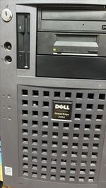 DELL POWEREDGE 2400, PENTIUM III, 512MB RAM, 2XPSU, WINDOWS 2000, VINTAGE,RETRO