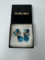 Vintage Charisma Faux Clip On Earrings Gold Tone