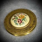 Mascot Powder Compact - Floral Embroidery Design - Gold-Tone - England - 1950s