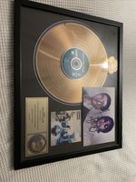 Signed Oasis Definitely Maybe Framed Limited Edition Collectors Series 235 -500