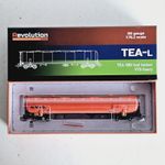 Revolution Trains TEA-L 100t TEA Tanker VTG RED OO Gauge 1/72 Scale Boxed Read
