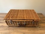 Optima Vintage 4-Person Wicker Picnic Basket