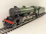 Hornby OO Gauge Class B17/4 4-6-0 'Manchester United' Steam Locomotive 2862